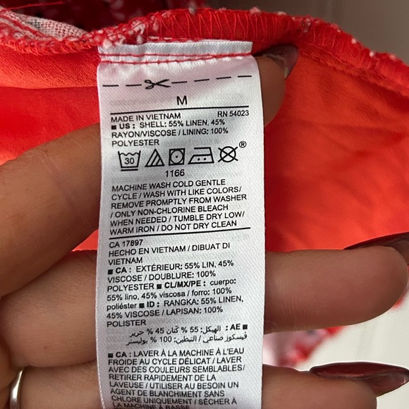 Old Navy Red and White Linen Blend Floral Wrap Mini Dress size medium - Picture 4 of 5